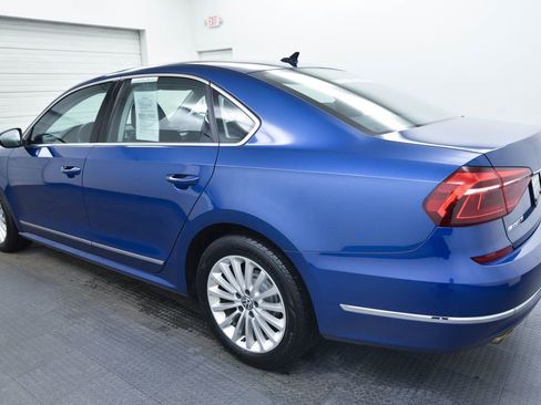 Used 2017 Volkswagen Passat 1.8T SE image 5