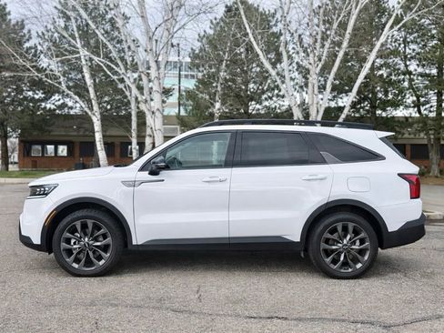 Used 2022 Kia Sorento SX Prestige image 4