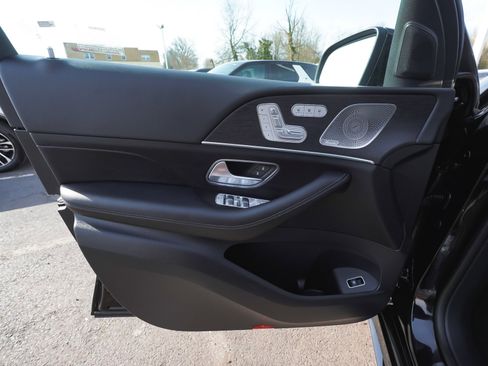 Used 2025 Mercedes-Benz GLE 350 4MATIC image 10