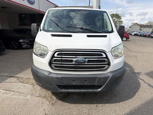 Used 2017 Ford Transit 350 XLT image 3