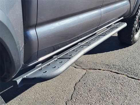 Used 2021 Toyota Tacoma 4x4 Double Cab image 7