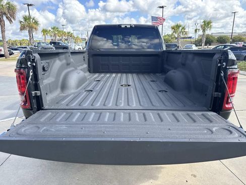 Used 2026 RAM 3500 Big Horn AWD/4WD image 8