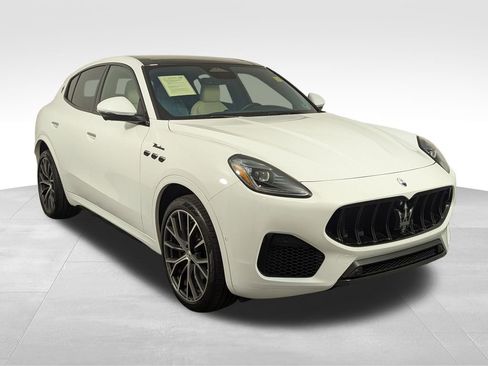 Used 2023 Maserati Grecale Modena AWD/4WD image 26