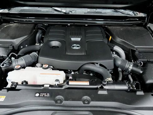 Used 2024 Lexus GX 550 image 37