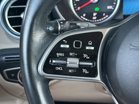 Certified 2022 Mercedes-Benz GLC 300 image 27