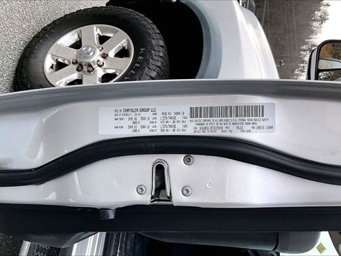 Used 2015 RAM 2500 Big Horn image 36