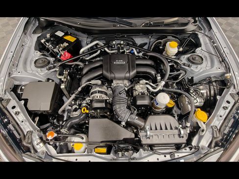 Used 2023 Toyota GR86 w/ ALL Weather Mat Package (TMS) RWD image 43