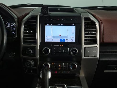 Used 2019 Ford F150 Platinum w/ Equipment Group 701A Luxury image 24