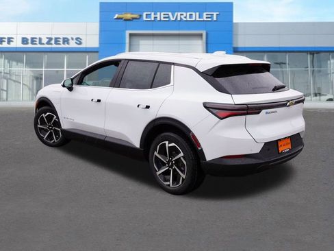 New 2026 Chevrolet Equinox EV LT FWD image 4