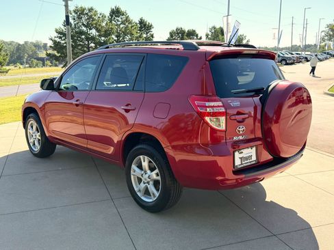 Used 2012 Toyota RAV4 FWD w/ Upgrade Value Pkg image 4