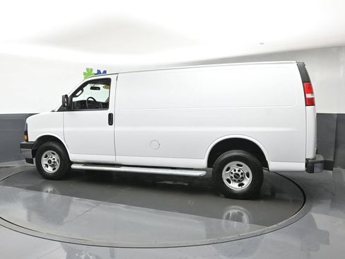 Used 2024 GMC Savana 2500 w/ Driver Convenience Package RWD image 19