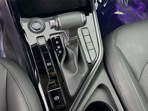 Certified 2023 Kia Niro EX Touring FWD image 19