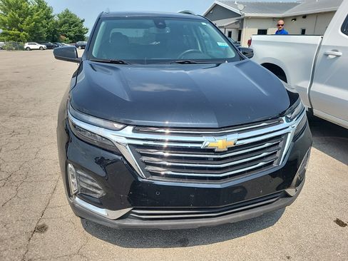 Used 2024 Chevrolet Equinox Premier FWD image 2
