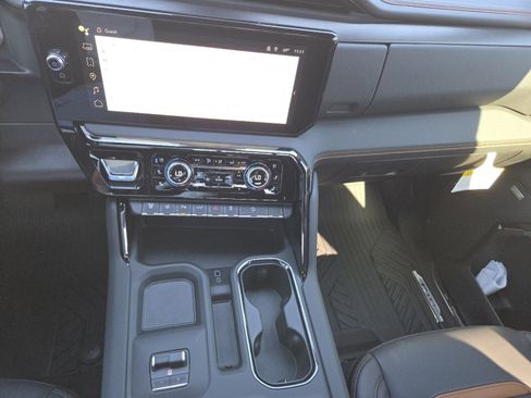 New 2026 GMC Sierra 2500 AT4 w/ AT4 Premium Plus Package image 38