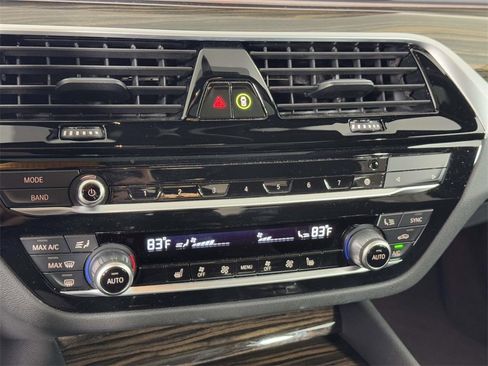 Used 2022 BMW 530i xDrive 530i xDrive w/ Convenience Package image 28