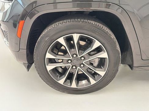 Used 2023 Jeep Grand Cherokee L Overland image 28