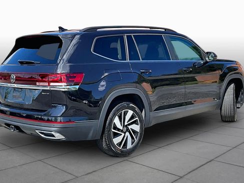 Used 2026 Volkswagen Atlas SE AWD/4WD image 13