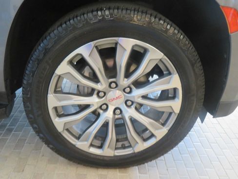 Used 2021 GMC Yukon Denali AWD/4WD image 10
