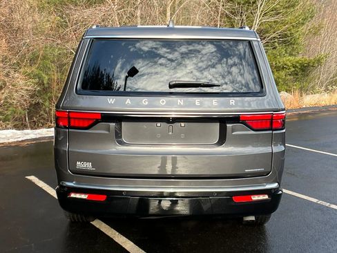 Used 2022 Jeep Wagoneer Series II w/ Premium Group I image 4