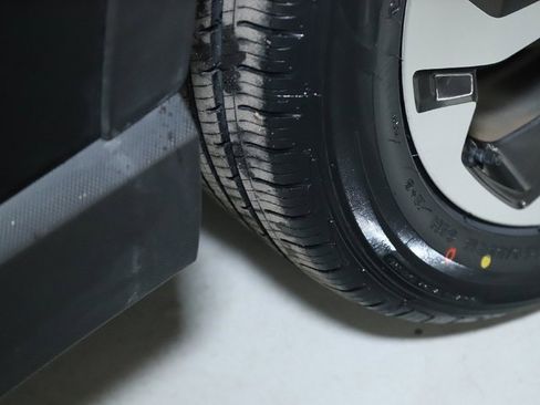 Used 2023 Subaru Forester Touring image 40