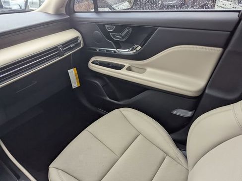 New 2025 Lincoln Corsair Grand Touring image 14
