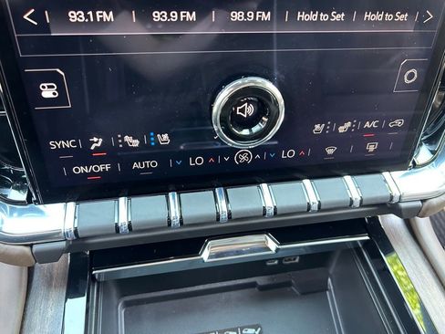 Used 2026 GMC Yukon XL Denali Ultimate AWD/4WD image 36