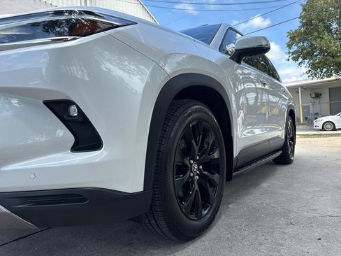 Used 2024 Toyota Grand Highlander AWD image 64