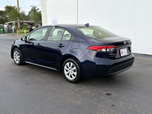 Used 2025 Toyota Corolla LE FWD image 3