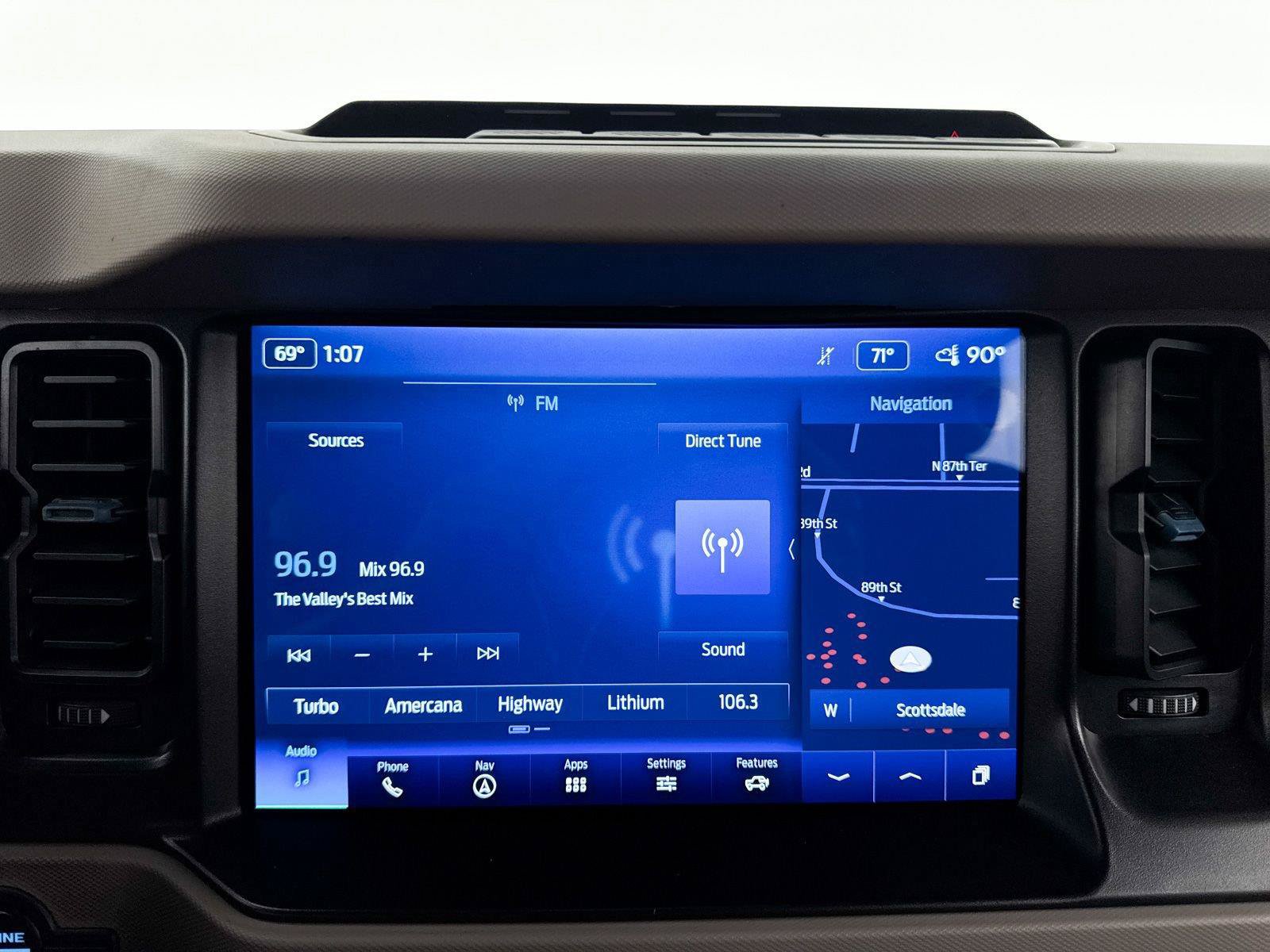 Used 2022 Ford Bronco Wildtrak AWD/4WD image 5