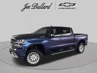 Used 2022 Chevrolet Silverado 1500 High Country w/ Z71 Off-Road Package AWD/4WD video 1