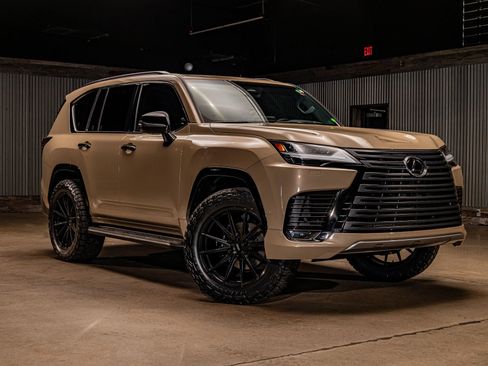 Used 2025 Lexus LX 700h Overtrail AWD/4WD image 1