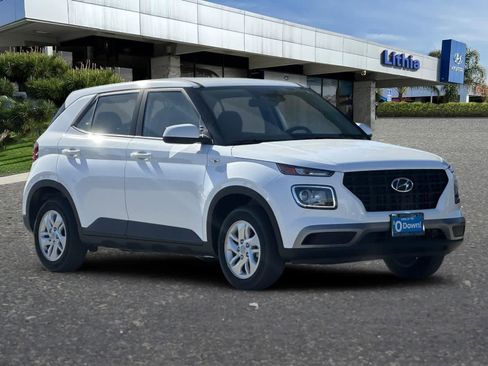 New 2026 Hyundai Venue SE FWD image 9