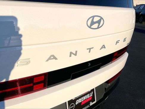 Used 2025 Hyundai Santa Fe Limited image 8