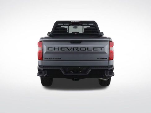 Used 2024 Chevrolet Silverado 1500 Custom Trail Boss w/ LPO, Dark Essentials Package AWD/4WD image 3