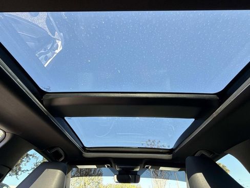 Used 2025 Toyota Camry XSE w/ Premium Package image 21