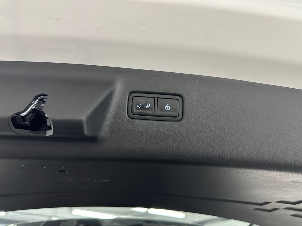 Used 2025 Hyundai Santa Fe Calligraphy FWD image 22