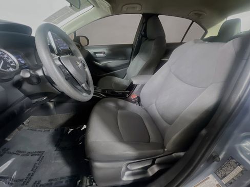 Used 2021 Toyota Corolla LE FWD image 15