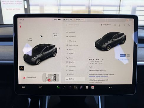 Used 2021 Tesla Model Y Long Range AWD/4WD image 11