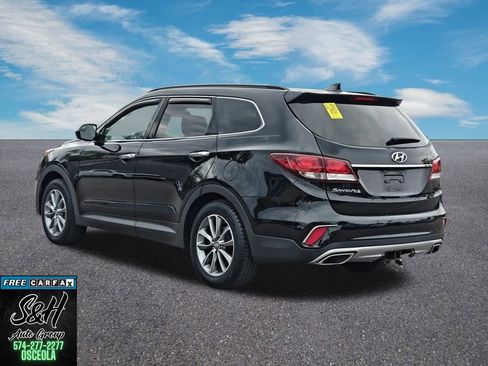 Used 2017 Hyundai Santa Fe SE FWD image 15