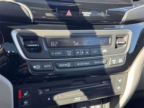 Certified 2019 Honda Pilot Elite image 28