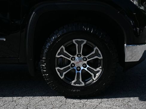 Used 2020 GMC Sierra 1500 4x4 Crew Cab w/ Sierra Value Package image 32