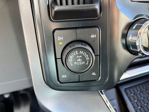 New 2026 Ford F150 Lariat w/ Equipment Group 502A High image 19