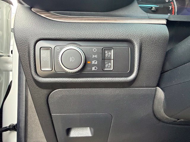 Used 2022 Ford Explorer Limited w/ Equipment Group 301A AWD/4WD image 19