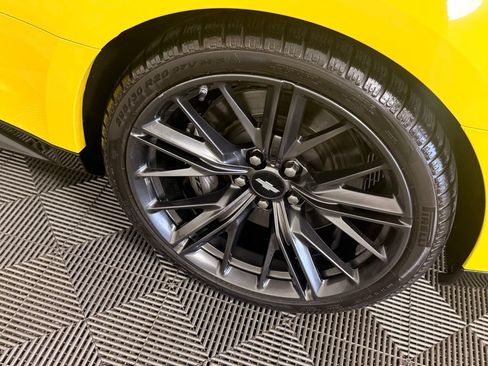Used 2018 Chevrolet Camaro ZL1 RWD image 25