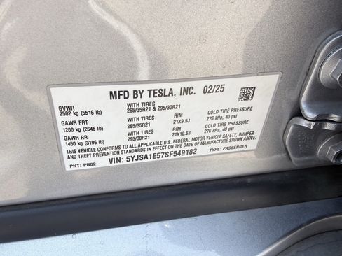 Used 2025 Tesla Model S AWD/4WD image 29