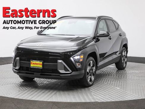 Used 2024 Hyundai Kona SEL image 1