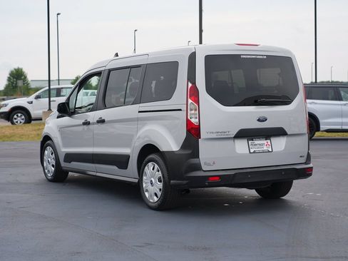 Used 2021 Ford Transit Connect XL FWD image 5
