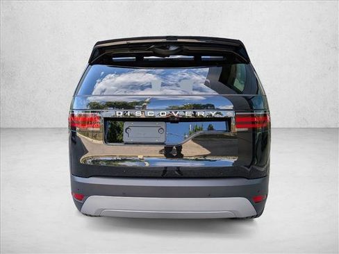 New 2026 Land Rover Discovery S image 7