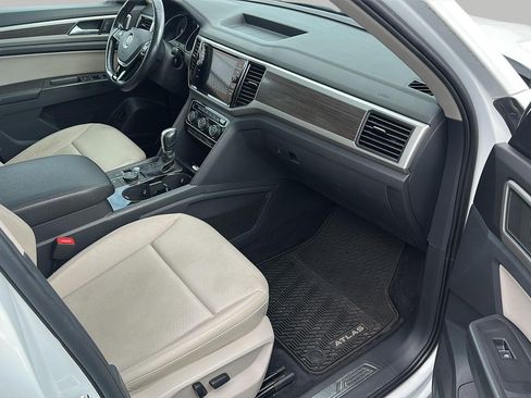 Used 2018 Volkswagen Atlas SEL AWD/4WD image 10