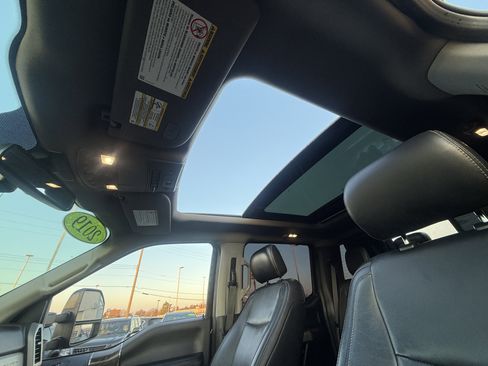 Used 2019 Ford F350 Lariat w/ Lariat Ultimate Package image 18